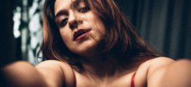 StyleWithPlixxi Model Nude Showing Soft Milky Strip App Content